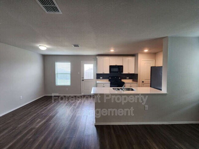 Foto del edificio - 14428 Cloudview Way