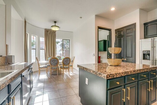 Foto del edificio - Ideal 3 Br 2.5 Ba 2 Car Garage Home with Near I-10 and Litchfield Rd in Litchfield Park