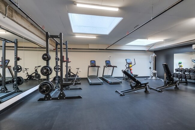 Building Photo - Leora Condo Rentals Saint Laurent