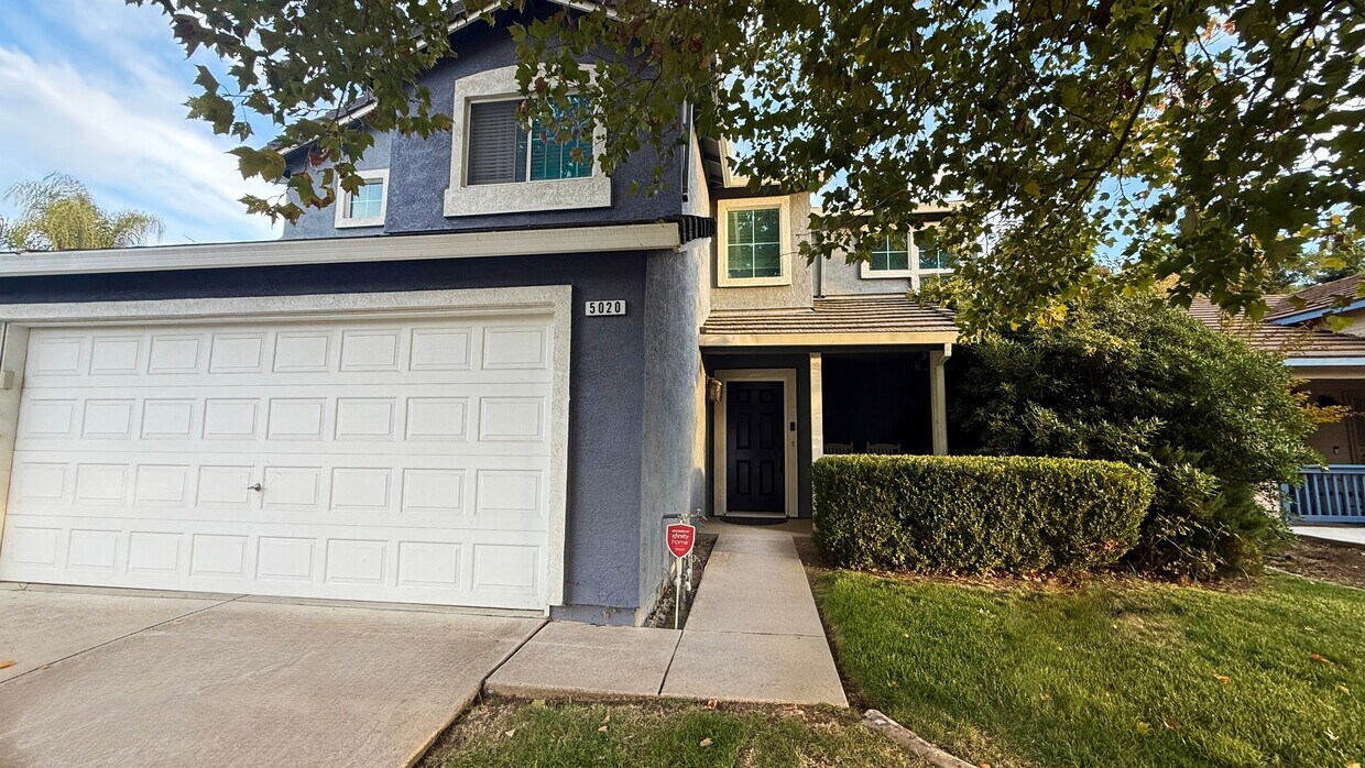 Foto principal - 5020 Accrington Way