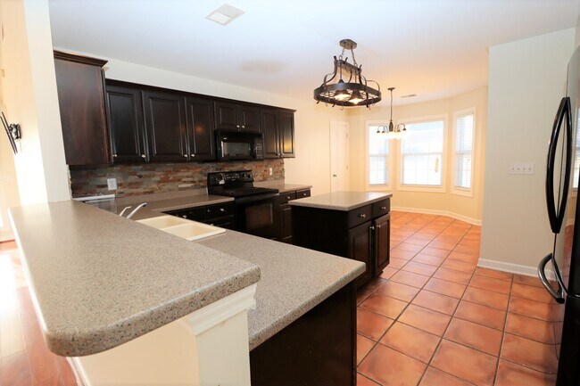 Building Photo - 2 Duffie Ct