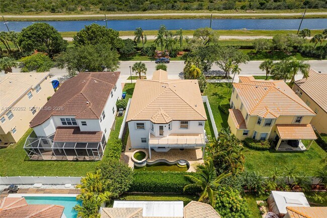 Foto del edificio - 15699 SW 54th Ct