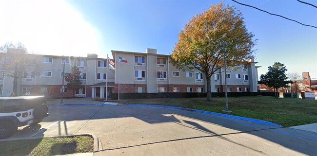 Building Photo - 3260 Bickers St