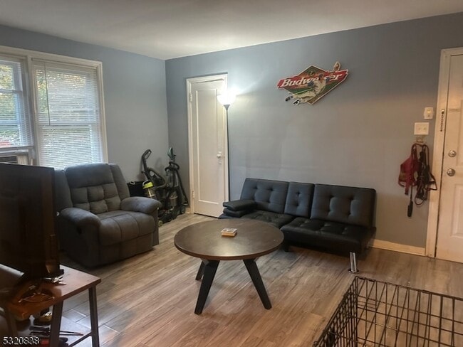 Photo - 19 Carpenter Terrace N Apartment