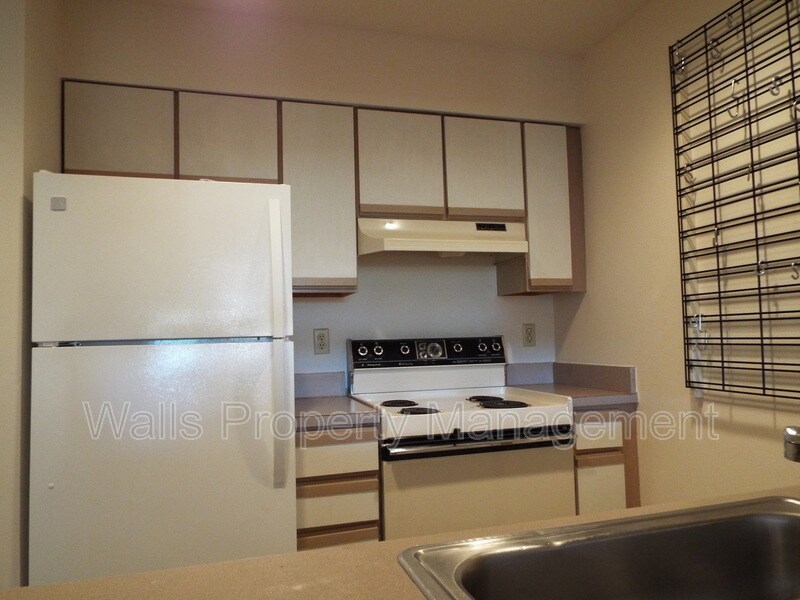 Foto principal - 6840 Oswego Pl NE