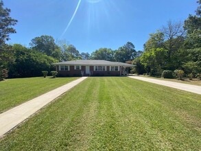 Building Photo - 106 N Jackson Rd