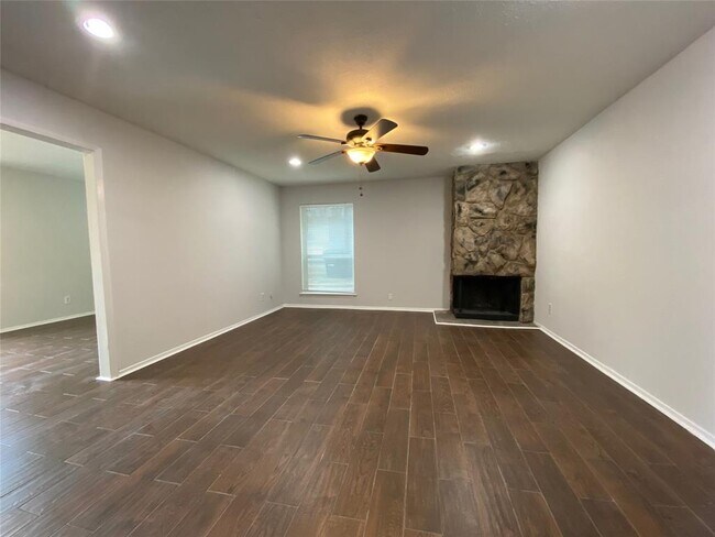 Building Photo - 3623 Rickshaw Dr