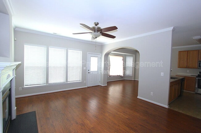 Building Photo - 2021 Betry Pl