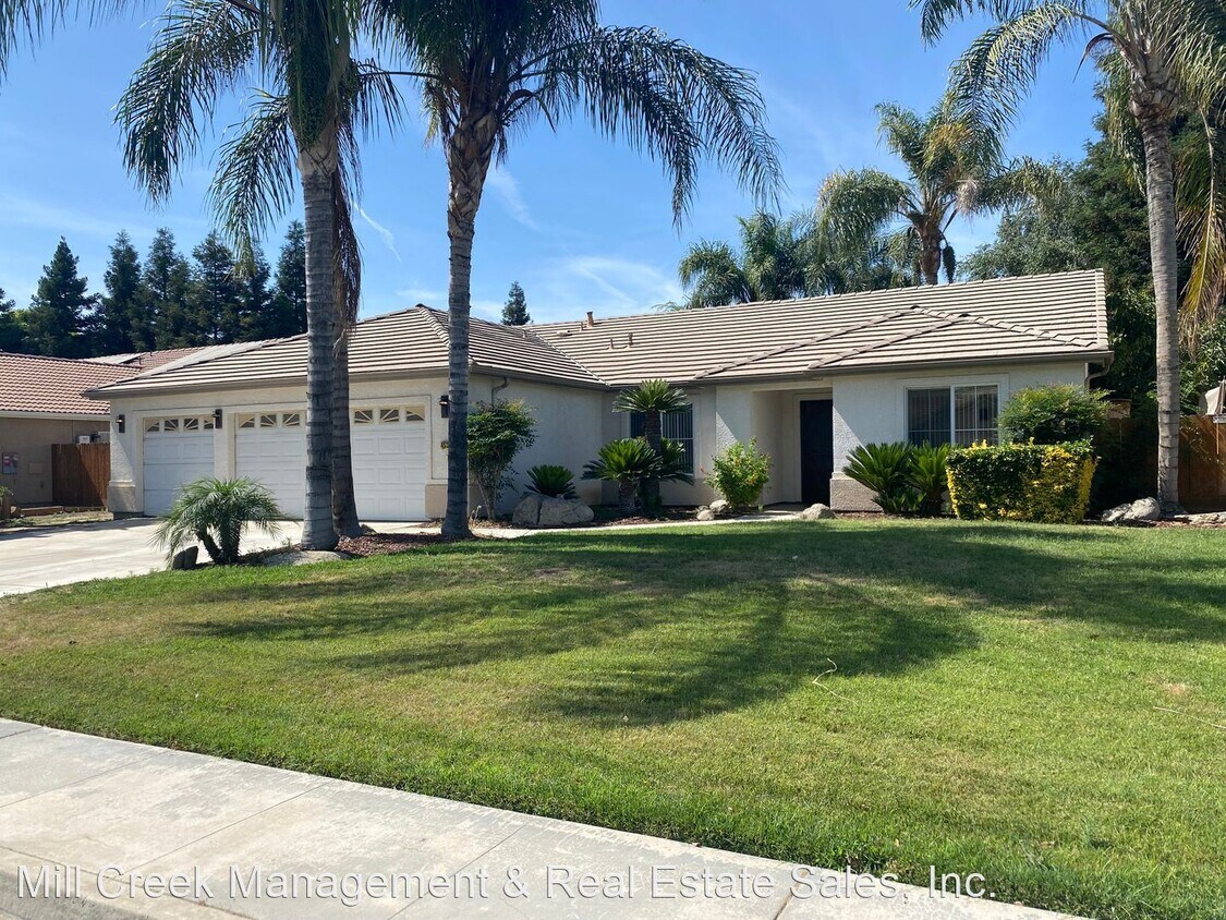 Foto principal - 3 br, 2 bath House - 4550 W. Country Ct.