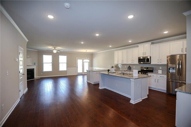 Building Photo - 2304 Shetley Creek Dr