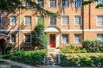 Building Photo - 2607 Arlington Blvd