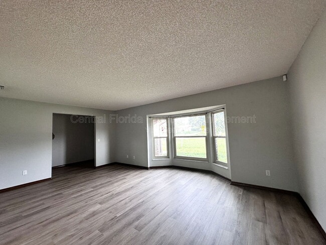 Building Photo - 947 N Atmore Cir