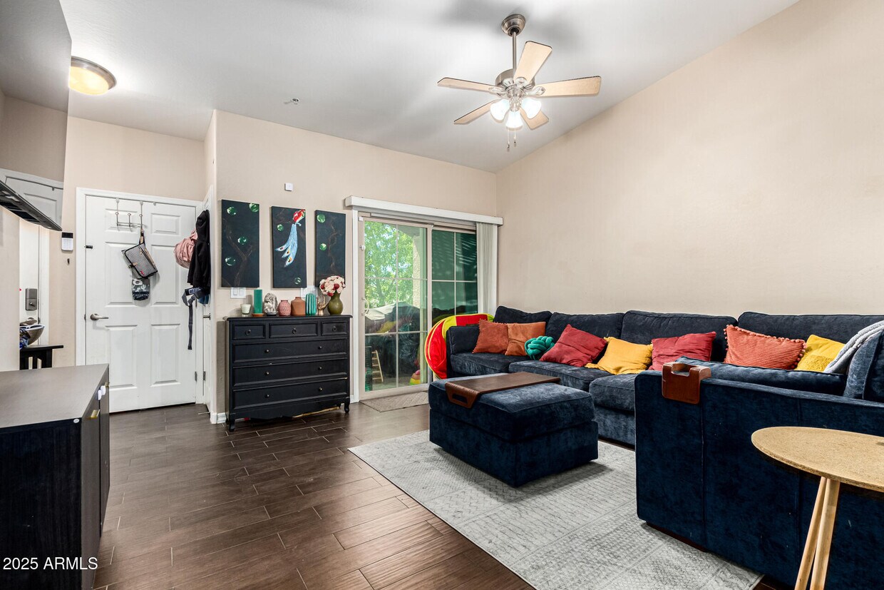 Foto principal - 10136 E Southern Ave
