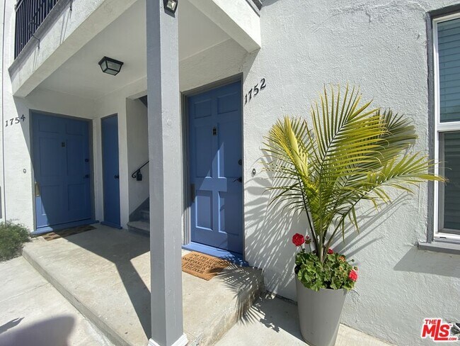 Building Photo - 1754 Glendon Ave
