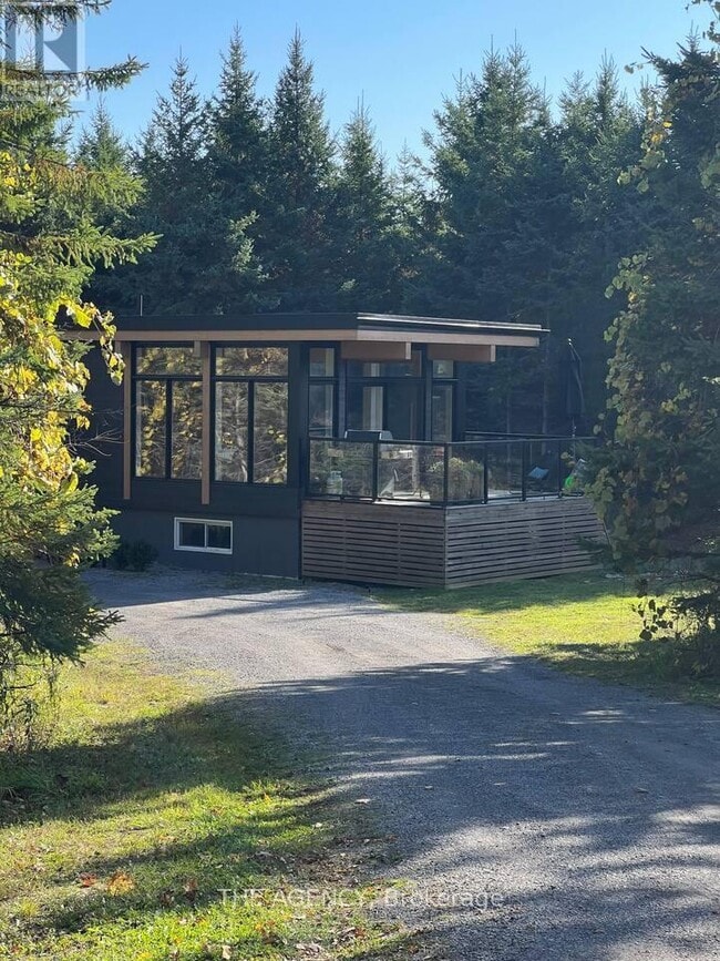Building Photo - 454 Morrison Point Rd