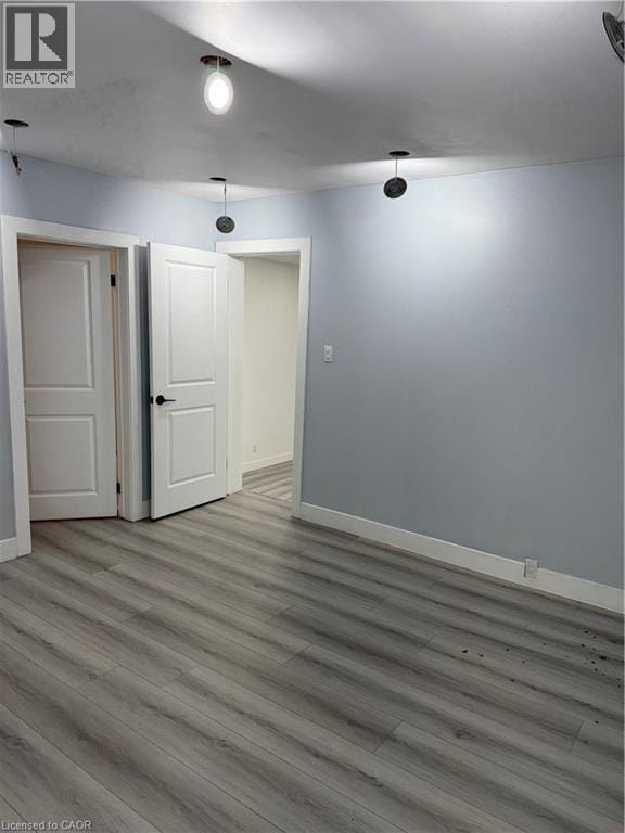 Building Photo - 161 Kenilworth Ave N