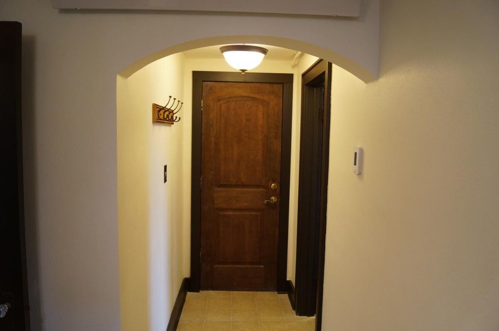 Foto principal - 3801 Central Ave