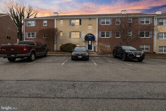 Building Photo - 4412 Falls Bridge Dr