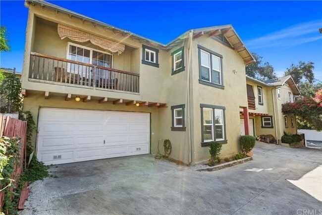 2 Car Garage - 37 E Howard St