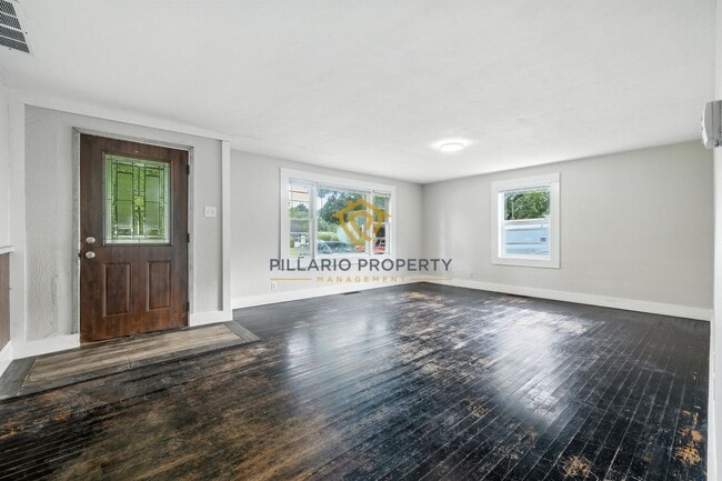 Building Photo - Charming Updated 3-Bedroom Ranch in Anderson, IN, Available Now!