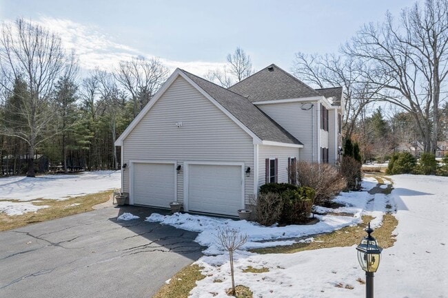 Building Photo - 20 Ordway Ln