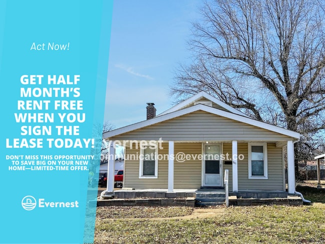 Building Photo - 221 La Motte Ln