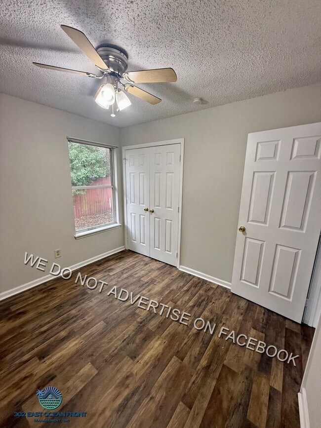 Building Photo - Lovely 4 Bedroom 2 Bathroom now available for rent!
