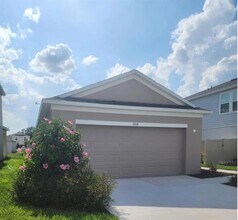 Building Photo - 208 Acorn Rd