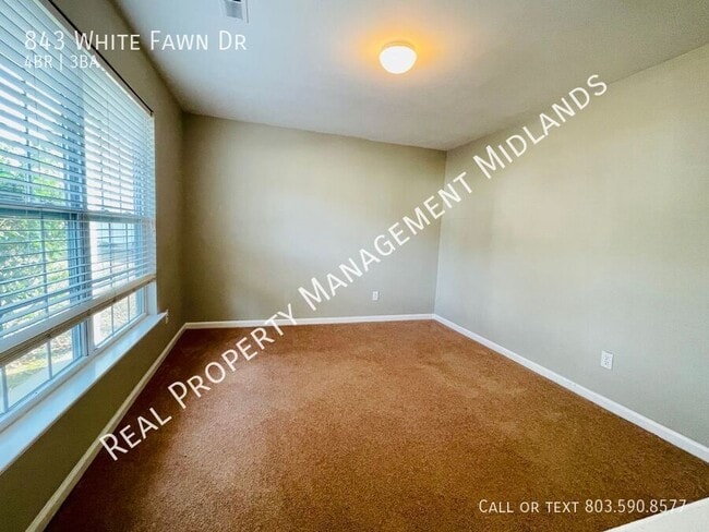 Building Photo - 843 White Fawn Dr