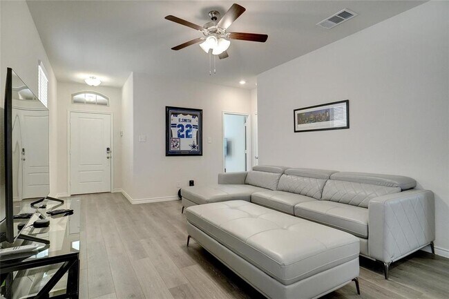 Foto del edificio - 2325 Brightstone Dr