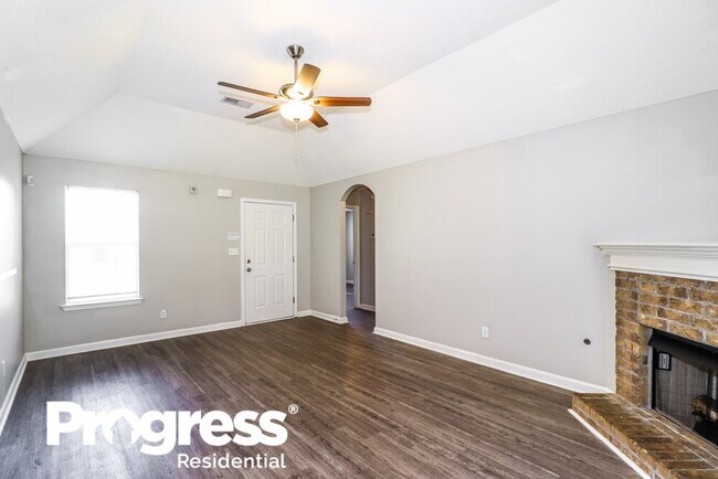 Building Photo - 1481 Lawson Dr