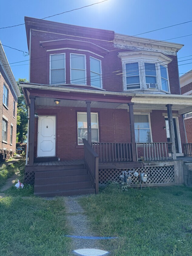 Foto principal - 1837 Spencer St