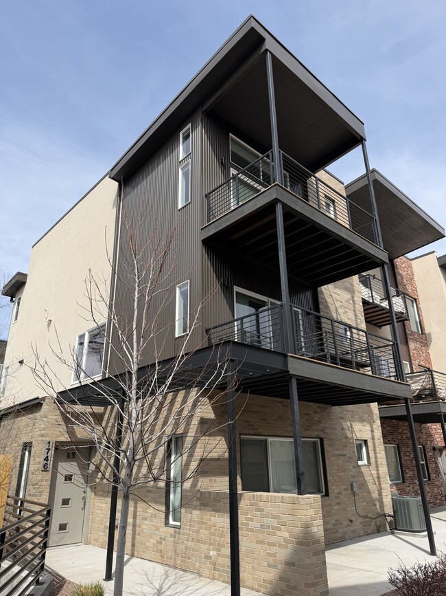 Photo - 1746 Creek Edge Vw Townhome