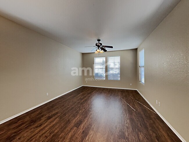 Building Photo - 3880 E Kesler Ln