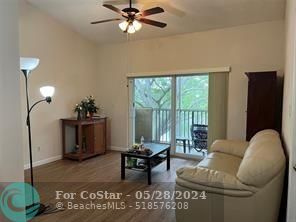 Building Photo - 660 Cypress Club Way