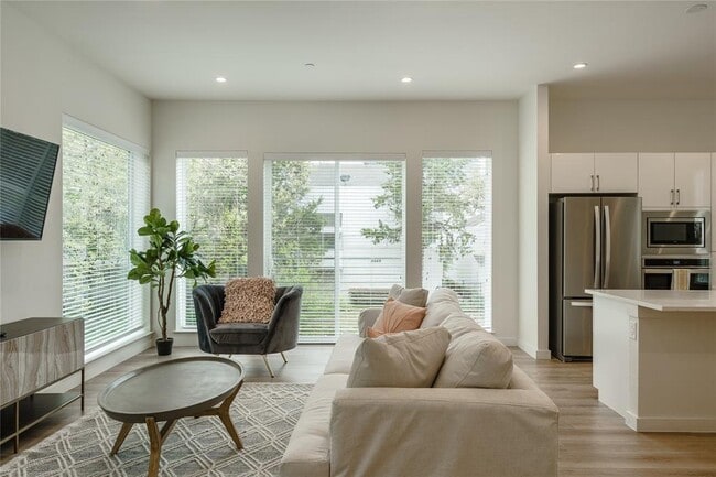 Foto del edificio - 3522 Routh St