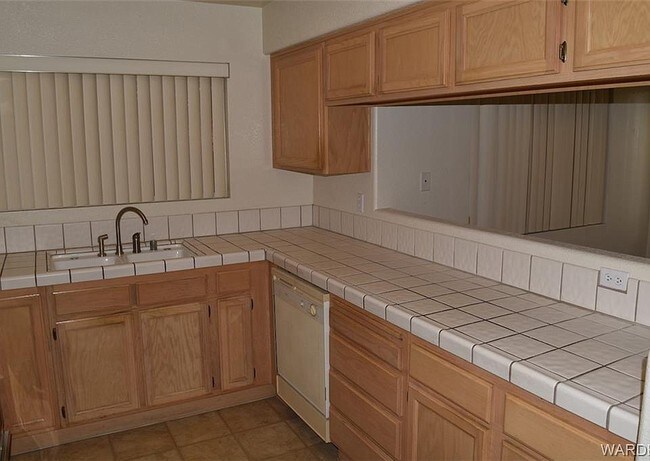 Building Photo - 2226 Rugged Mesa Dr