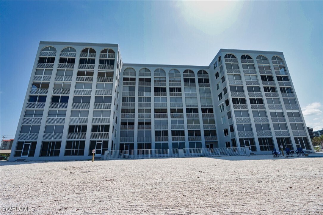 Primary Photo - 26000 Hickory Blvd