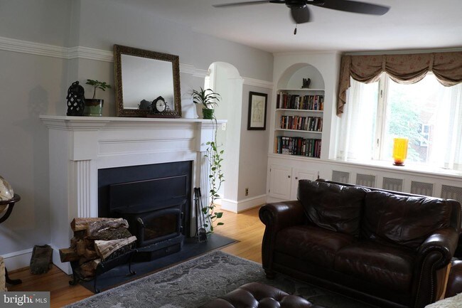 Foto del edificio - 915 N Bancroft Pkwy