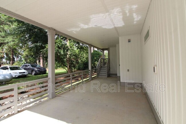Foto del edificio - 209 Fairway Dr