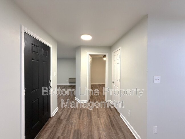 Foto del edificio - 919 1/2 Arlington Ave