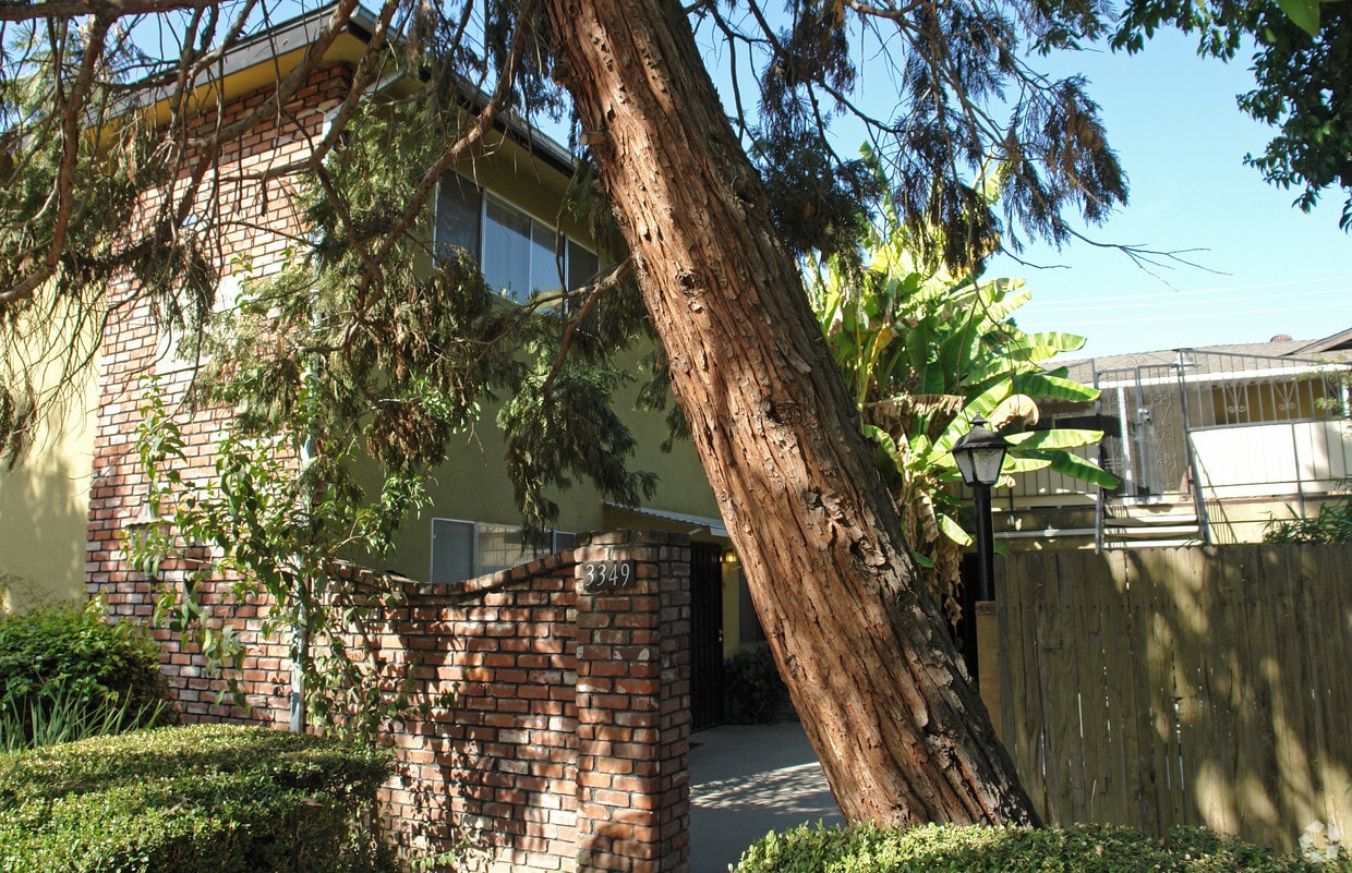 Foto del edificio - 3349 E Sierra Madre Ave
