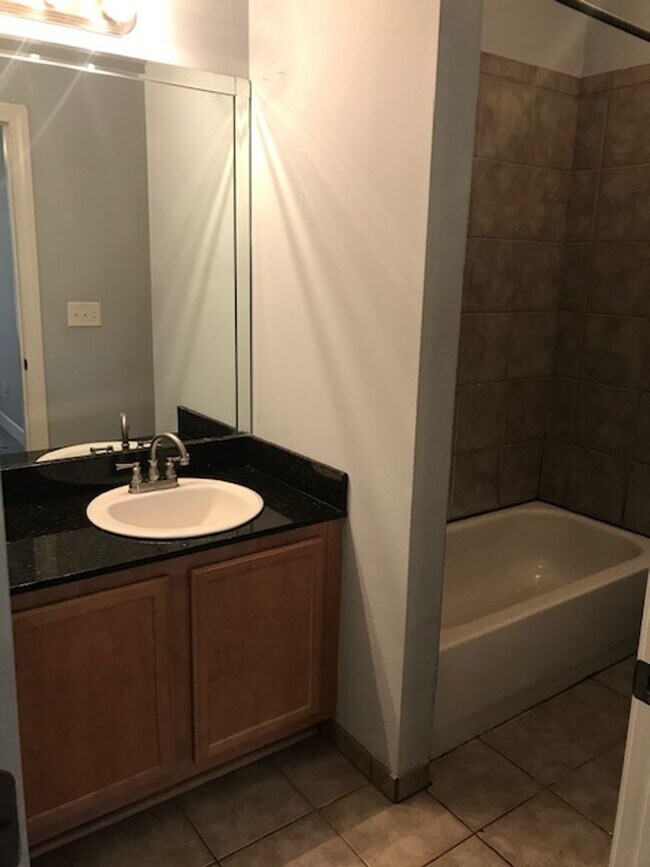 Three Story 3 Bedroom / 3 Bath Condo in Ga... House Rental in Oxford