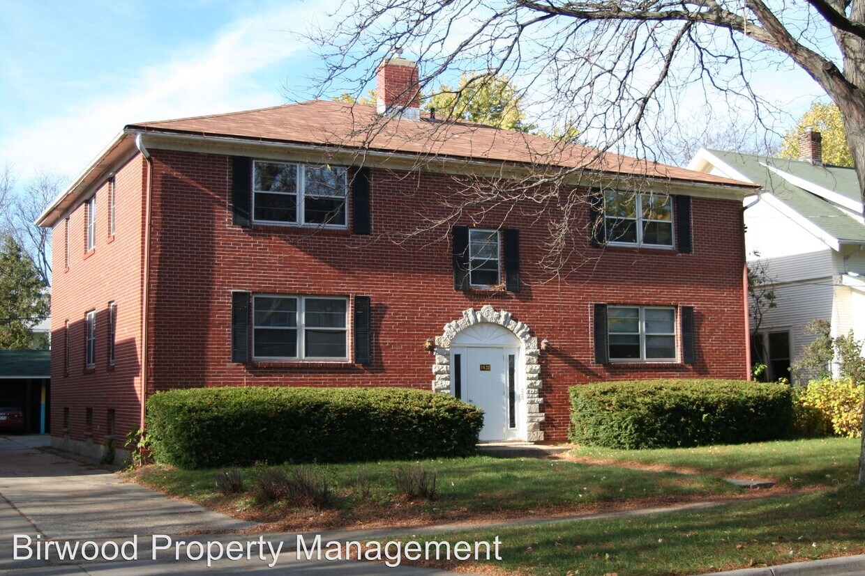 Primary Photo - 1432 Morrison St