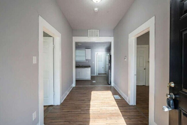 Foto del edificio - 3101 12th Ave