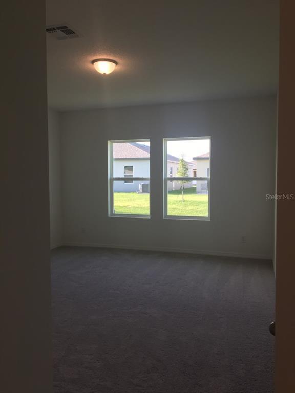 Foto del edificio - 5881 Bovine Dr