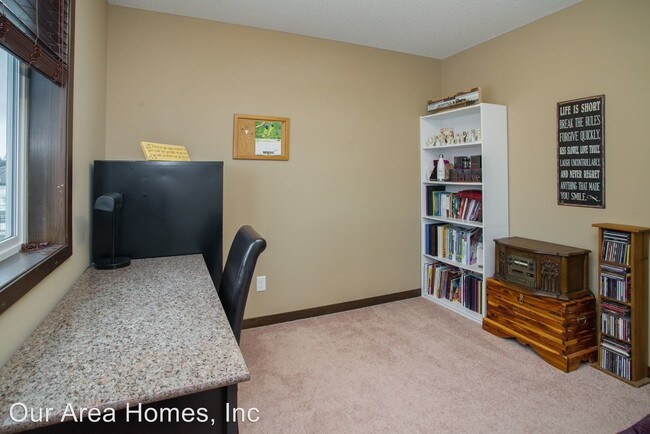 Building Photo - 5 br, 3 bath House - 3412 12th Ave N