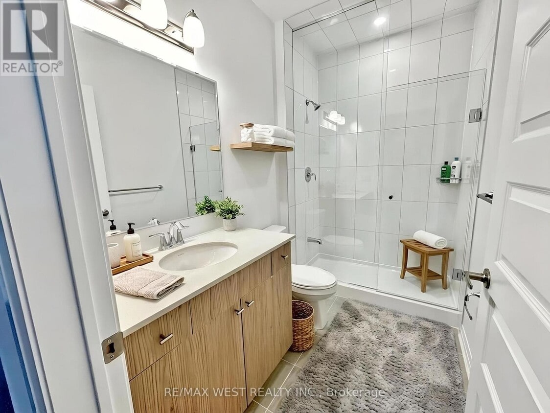 Building Photo - 490 Gordon Krantz Ave