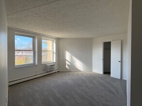 Interior Photo - 200 West Apartments