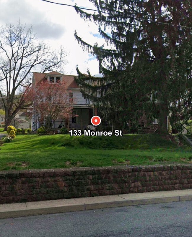 Outside - 133 Monroe St